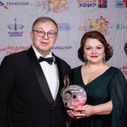 Главная сцена Петербурга: Суховы и "Бородато" — лауреаты "Шлягера" Главная сцена Петербурга: Суховы и "Бородато" — лауреаты "Шлягера"